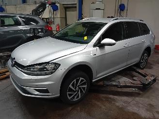 Dezmembrări autoturisme Volkswagen Golf Golf VII Variant (AUVV) Combi 2.0 TDI 16V (DFGA) [110kW]  (04-2013/12-=
2020) 2019/1
