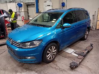 Coche siniestrado Volkswagen Touran Touran (5T1) MPV 1.6 TDI SCR BlueMotion Technology (DGDA) [85kW]  (05-=
2016/12-2021) 2017/3