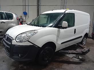 Vrakbiler auto Fiat Doblo Doblo Cargo (263) Van 1.3 D Multijet (263.A.2000) [66kW]  (02-2010/12-=
2023) 2013/3