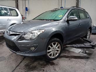 demontáž osobní automobily Hyundai I-30 i30 Crosswagon (WWH) Combi 1.6 CVVT 16V (G4FC-G) [93kW]  (02-2008/06-2=
012) 2010/10