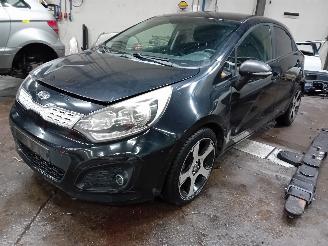 Sloopauto Kia Rio Rio III (UB) Hatchback 1.2 CVVT 16V (G4LA5) [63kW]  (09-2011/12-2017) 2011/10