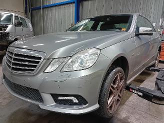 skadebil auto Mercedes E-klasse E (W212) Sedan E-250 CDI 16V BlueEfficiency,BlueTec (OM651.924(Euro 5;=
 Euro 6)) [150kW]  (01-2009/12-2016) 2009/3
