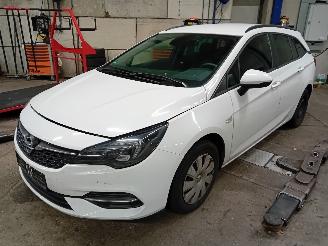 Autoverwertung Opel Astra Astra K Sports Tourer Combi 1.5 CDTi 122 12V (F15DVH) [90kW]  (06-2018=
/...) 2020/1