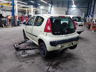 Citroën C1 C1 Hatchback 1.0 12V (384F(CFA)) [50kW]  (06-2005/09-2014) picture 4