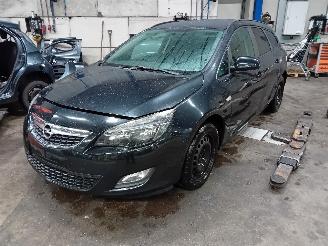 demontáž osobní automobily Opel Astra Astra J Sports Tourer (PD8/PE8/PF8) Combi 1.7 CDTi 16V (A17DTE(Euro 5)=
) [81kW]  (10-2010/10-2015) 2012/6