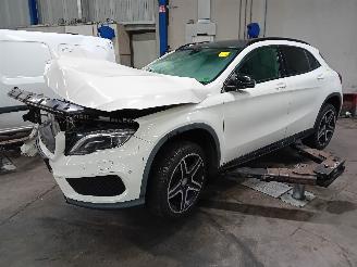 Salvage car Mercedes GLA GLA (156.9) SUV 2.0 250 Turbo 16V 4-Matic (M270.920(Euro 6)) [155kW]  =
(12-2013/12-2019) 2014/6