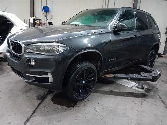 Salvage car BMW X5 X5 (F15) SUV xDrive 35d 3.0 24V (N57-D30A) [190kW]  (08-2013/07-2018) 2014/3