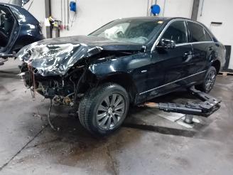 Vrakbiler auto Mercedes E-klasse E (W212) Sedan E-350 CGI V6 24V BlueEfficiency (M272.983(Euro 5)) [215=
kW]  (01-2009/08-2011) 2010/11