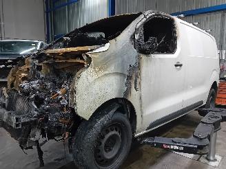rozbiórka samochody osobowe Opel Vivaro Vivaro Van 2.0 CDTI 177 (D20DTR(DW10FDCU)) [130kW]  (03-2019/04-2025) 2021/5