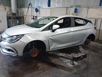 rozbiórka samochody osobowe Opel Astra Astra K Hatchback 5-drs 1.6 CDTI 110 16V (B16DTU) [81kW]  (06-2015/12-=
2022) 2018/7