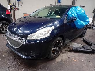 Auto da rottamare Peugeot 208 208 I (CA/CC/CK/CL) Hatchback 1.4 HDi (DV4C(8HP)) [50kW]  (03-2012/12-=
2019) 2013/7