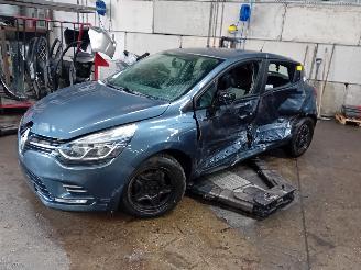 Uttjänta bilar auto Renault Clio Clio IV (5R) Hatchback 5-drs 0.9 Energy TCE 90 12V (H4B-408(H4B-B4)) [=
66kW]  (11-2012/08-2021) 2017/8