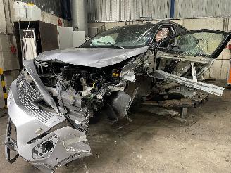 Salvage car Peugeot 3008 3008 II (M4/MC/MJ/MR) MPV 1.6 16V HYbrid 225 (EP6FADTXHPD(5GQ)) [165kW=
]  (10-2019/...) 2023/9