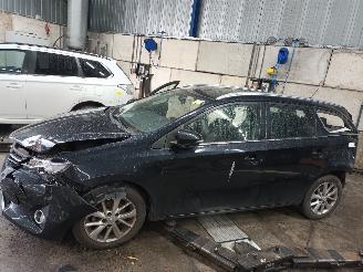 Purkuautot passenger cars Toyota Auris Auris Touring Sports (E18) Combi 1.6 Dual VVT-i 16V (1ZRFAE) [97kW]  (=
07-2013/12-2018) 2014/3