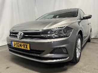 begagnad bil auto Volkswagen Polo Polo VI (AW1) Hatchback 5-drs 1.0 TSI 12V (DKLA) [70kW]  (06-2017/...)= 2019/8
