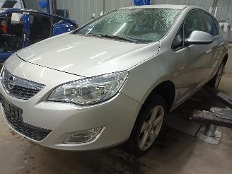 Autoverwertung Opel Astra Astra J (PC6/PD6/PE6/PF6) Hatchback 5-drs 1.4 16V ecoFLEX (A14XER(Euro=
 5)) [74kW]  (12-2009/10-2015) 2011/2