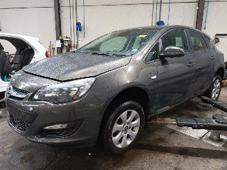 Autoverwertung Opel Astra Astra J (PC6/PD6/PE6/PF6) Hatchback 5-drs 1.6 CDTI 16V (B16DTL) [81kW]=
  (02-2014/10-2015) 2014/9