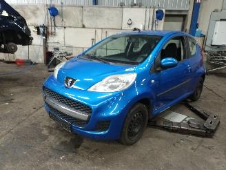 Vrakbiler auto Peugeot 107 107 Hatchback 1.0 12V (384F(1KR)) [50kW]  (06-2005/05-2014) 2009/5