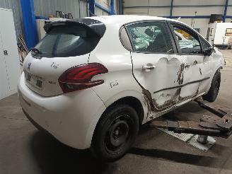 Peugeot 208 208 I (CA/CC/CK/CL) Hatchback 1.2 Vti 12V PureTech 82 (EB2F(HMZ)) [60k=
W]  (03-2012/12-2019) picture 3