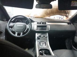 Land Rover Range Rover Evoque Range Rover Evoque (LVJ/LVS) SUV 2.0 D 150 16V (204DTD(AJ20D4)) [110kW=
]  (06-2015/12-2019) picture 5