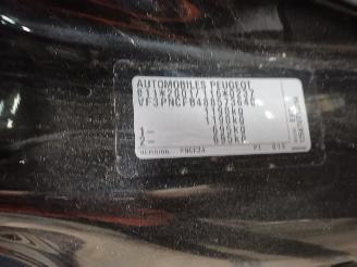 Peugeot 107 107 Hatchback 1.0 12V (384F(1KR)) [50kW]  (06-2005/05-2014) picture 6