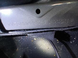 Peugeot 108 108 Hatchback 1.0 12V (1KRFE(CFB)) [51kW]  (05-2014/...) picture 6
