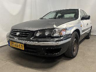 damaged passenger cars Toyota Camry Camry (SXV/VCV20) Sedan 2.2i 16V (5SFE) [96kW]  (08-1996/11-2001) 2001/5