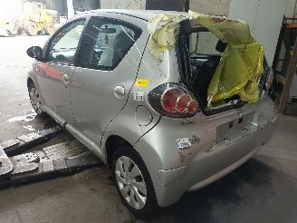 Toyota Aygo Aygo (B10) Hatchback 1.0 12V VVT-i (1KR-FE) [50kW]  (07-2005/05-2014) picture 4