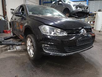 Volkswagen Golf Golf VII (AUA) Hatchback 1.2 TSI 16V (CYVB) [81kW]  (04-2014/03-2020) picture 2