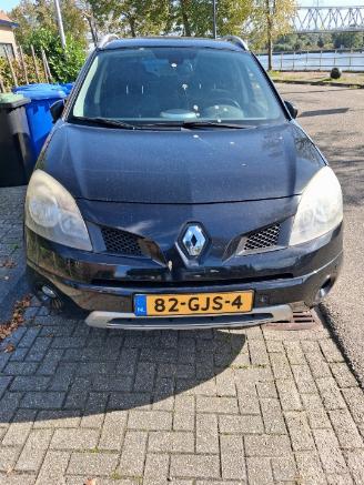 Unfallwagen Renault Koleos Koleos I SUV 2.5 16V (2TR-700) [126kW]  (09-2008/06-2017) 2008/7