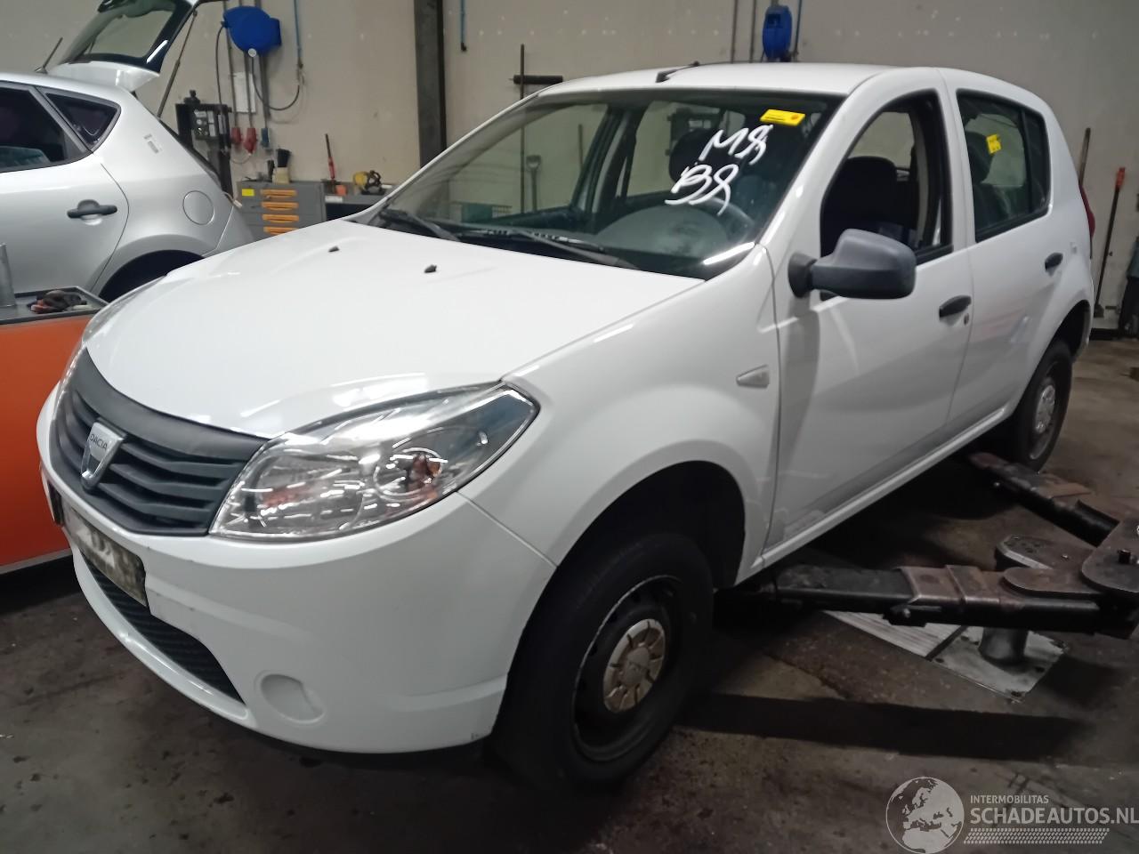 Dacia Sandero Sandero I (BS) Hatchback 1.2 16V (D4F-732(D4F-F7)) [55kW]  (11-2008/12=
-2012)