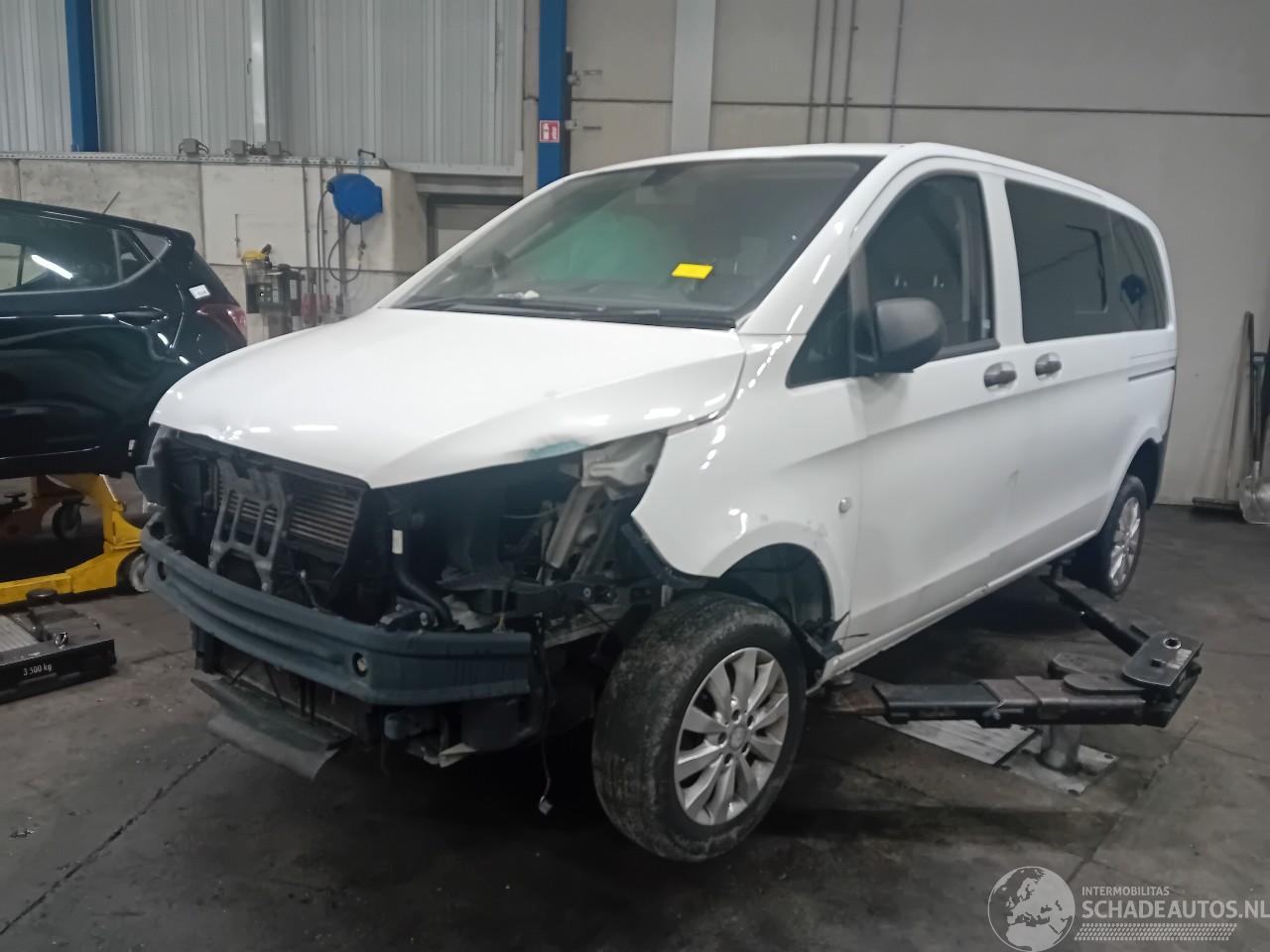 Mercedes Vito Vito Tourer (447.7) Bus 1.6 111 CDI 16V (OM622.951) [84kW]  (10-2014/.=
=2E.)