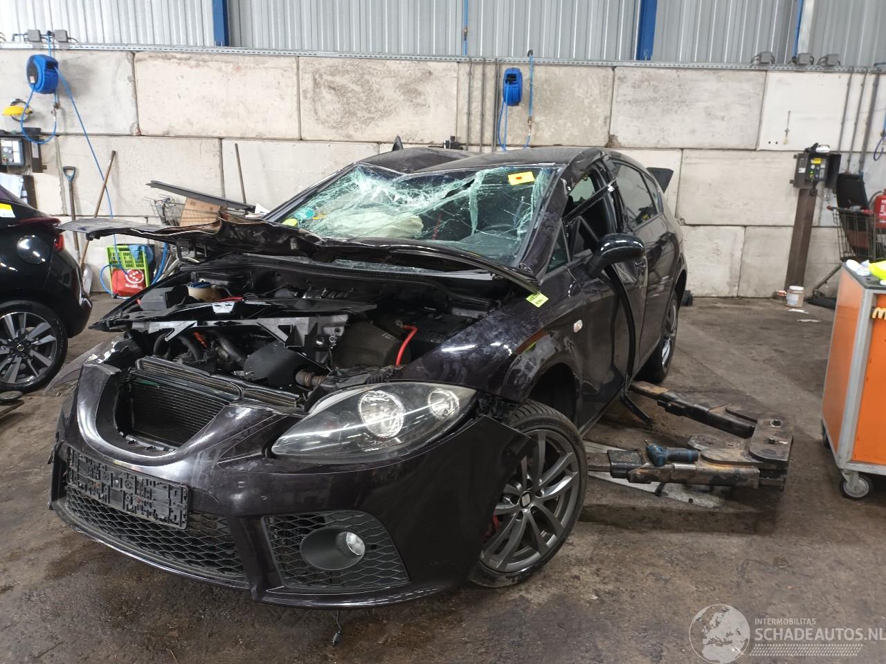Seat Leon Leon (1P1) Hatchback 5-drs 2.0 TFSI Cupra 16V (BWJ) [177kW]  (11-2006/=
05-2011)