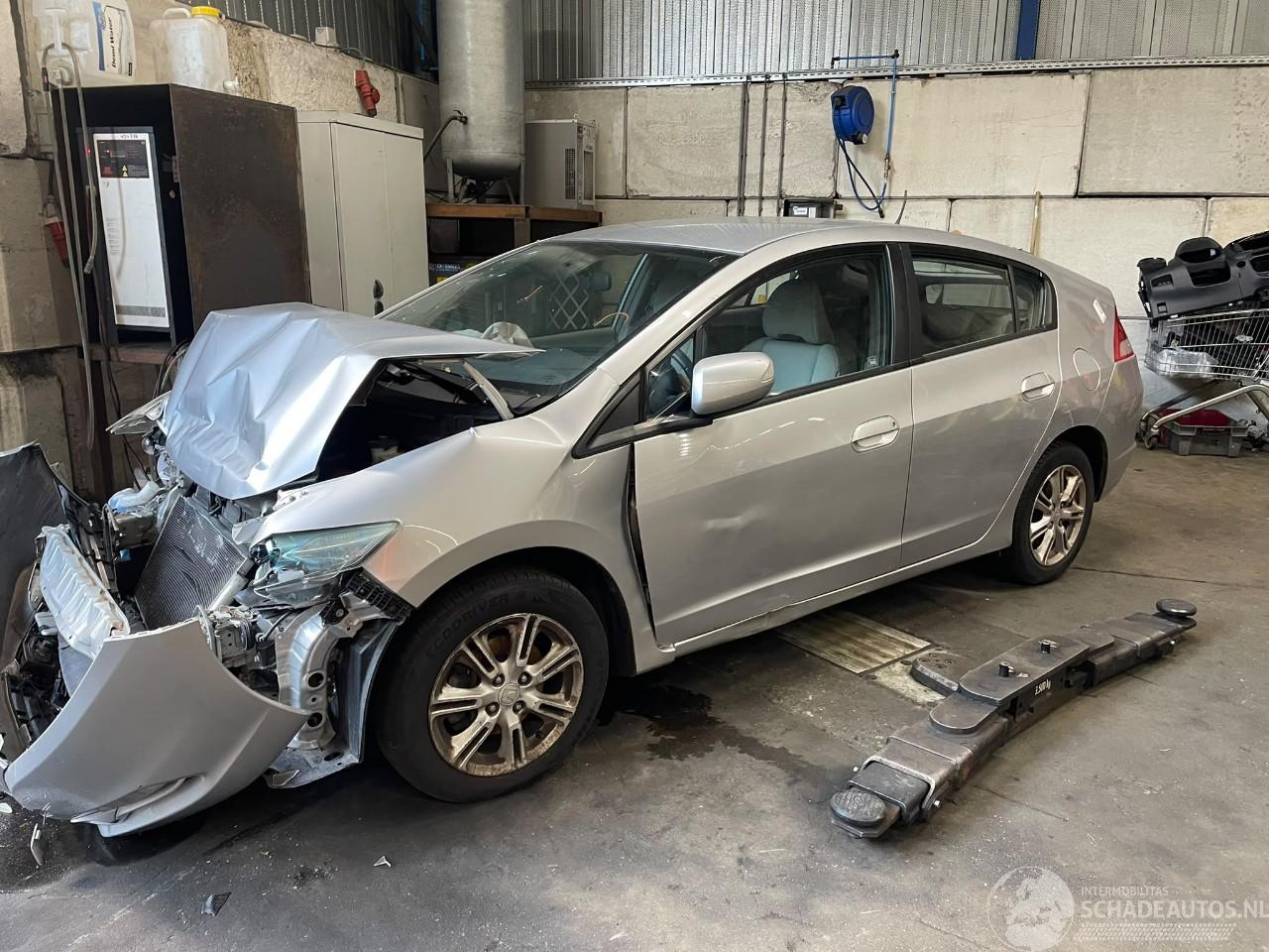 Honda Insight Insight (ZE2) Hatchback 1.3 16V VTEC (LDA3(Euro 5)) [65kW]  (04-2009/0=
2-2014)