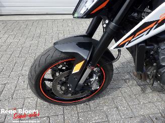 KTM 790 Duke L picture 14