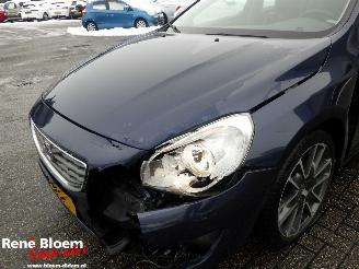 Volvo V-60 2.0 D3 picture 5