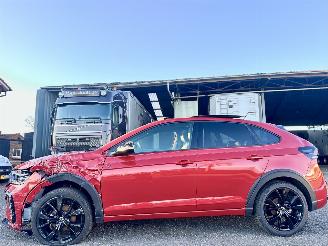 Vaurioauto  passenger cars Volkswagen Taigo 1.0 TSI 116pk aut + F1 R-line - pano - virtual - front + line + side assist - navi - camera - sfeerverl - 3x r-line 2024/12