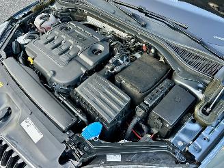 Skoda Superb Gereserveerd 1.6 TDI 120pk dsg aut + f1 Style Bus - pano - nap - xenon - rest bpm 1300 - keyless - front + side + line assist - elektr klep picture 103