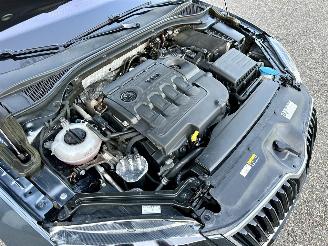 Skoda Superb Gereserveerd 1.6 TDI 120pk dsg aut + f1 Style Bus - pano - nap - xenon - rest bpm 1300 - keyless - front + side + line assist - elektr klep picture 101