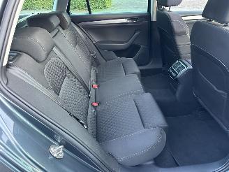 Skoda Superb Gereserveerd 1.6 TDI 120pk dsg aut + f1 Style Bus - pano - nap - xenon - rest bpm 1300 - keyless - front + side + line assist - elektr klep picture 72