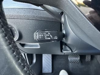 Skoda Superb Gereserveerd 1.6 TDI 120pk dsg aut + f1 Style Bus - pano - nap - xenon - rest bpm 1300 - keyless - front + side + line assist - elektr klep picture 53