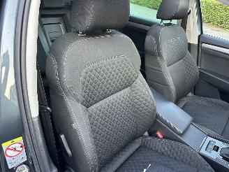 Skoda Superb Gereserveerd 1.6 TDI 120pk dsg aut + f1 Style Bus - pano - nap - xenon - rest bpm 1300 - keyless - front + side + line assist - elektr klep picture 64