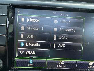 Skoda Superb Gereserveerd 1.6 TDI 120pk dsg aut + f1 Style Bus - pano - nap - xenon - rest bpm 1300 - keyless - front + side + line assist - elektr klep picture 15