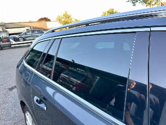 Skoda Superb Gereserveerd 1.6 TDI 120pk dsg aut + f1 Style Bus - pano - nap - xenon - rest bpm 1300 - keyless - front + side + line assist - elektr klep picture 112