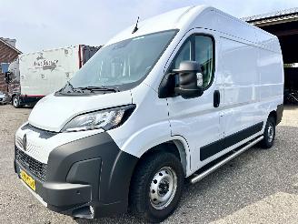 Citroën Jumper 2.2 BlueHDi 120pk 6-bak S&S L2/H2 3.0t - 15dkm nap - 3pers - 2x camera - navi - front + line + side assist picture 2