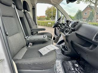 Citroën Jumper 2.2 BlueHDi 120pk 6-bak S&S L2/H2 3.0t - 15dkm nap - 3pers - 2x camera - navi - front + line + side assist picture 46