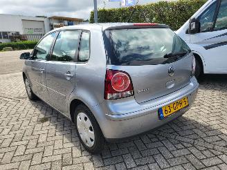 Volkswagen Polo Polo 1.2 Trendline 5 drs NIEUWE APK door inruil verkregen picture 10
