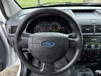 Ford Transit Connect 1.8 TDCi | APK tot jan-2027 picture 19