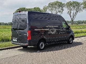 Mercedes Sprinter 317 picture 3