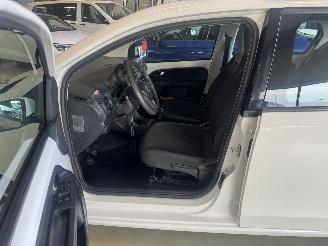 Volkswagen Up! 1.0 44kw AIRCO picture 13